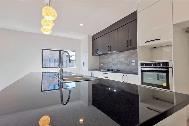 Photo of property in 219 Old Wairoa Road, Papakura, 2110