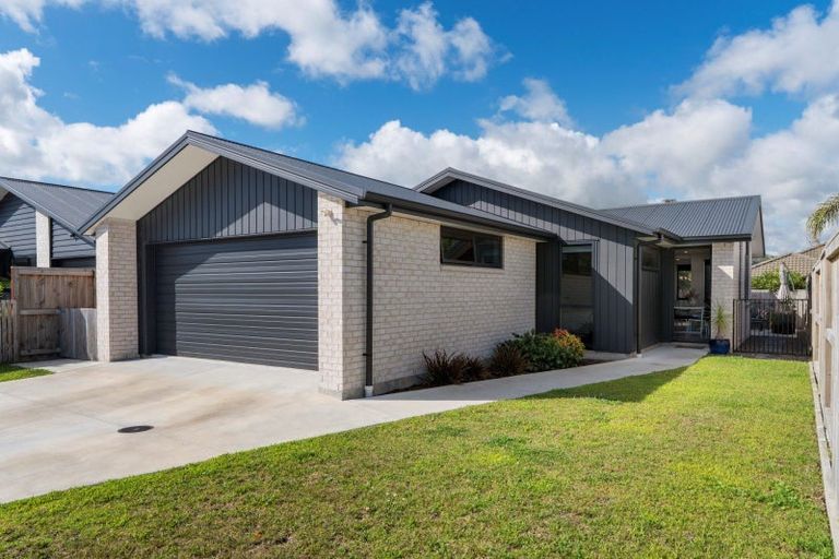 Photo of property in 11 Maara Close, Papamoa Beach, Papamoa, 3118