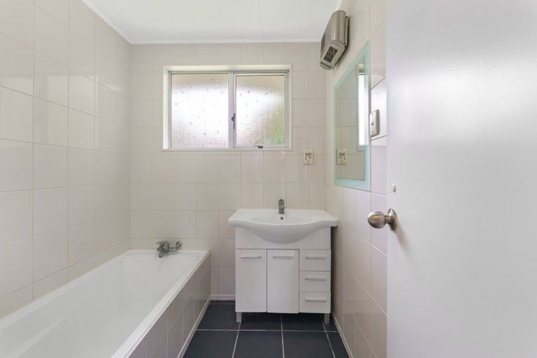 Photo of property in 26 Saint James Street, Richmond Heights, Taupo, 3330