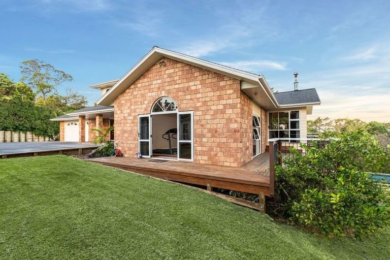 Photo of property in 4 Clayden Drive, Gulf Harbour, Whangaparaoa, 0930