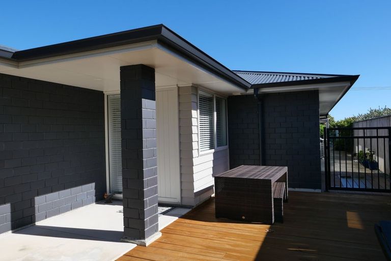 Photo of property in 5 Mahia Lane, Waikanae, 5036