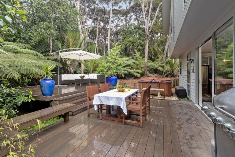 Photo of property in 190a Huia Road, Titirangi, Auckland, 0604