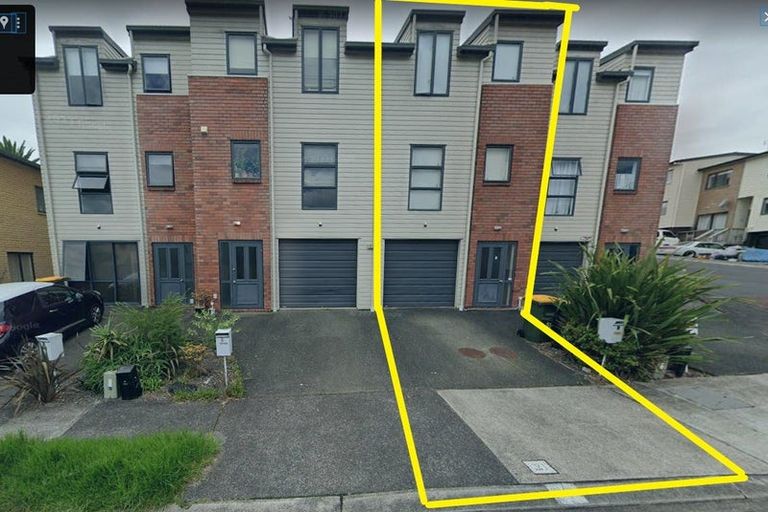 Photo of property in 3 Barnea Circle, Glen Eden, Auckland, 0602