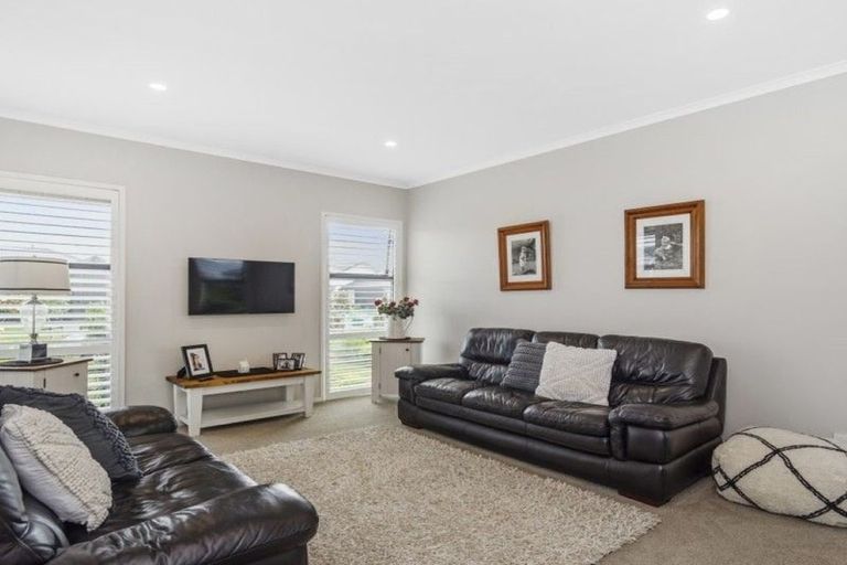 Photo of property in 8 Litsea Way, Papamoa Beach, Papamoa, 3118
