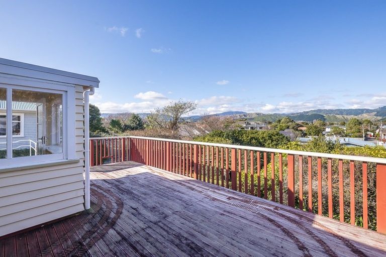 Photo of property in 14 Francis Road, Paraparaumu Beach, Paraparaumu, 5032
