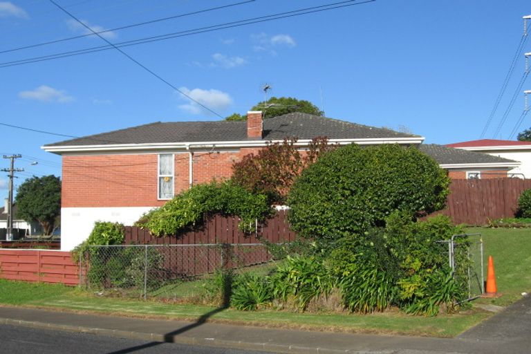 Photo of property in 2 Clayton Avenue, Otara, Auckland, 2023