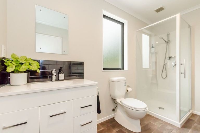 Photo of property in 103 Greenhill Road, Waikanae, 5391