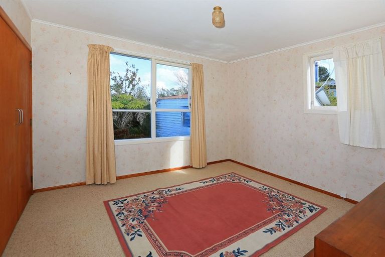 Photo of property in 274 Sturges Road, Henderson, Auckland, 0612