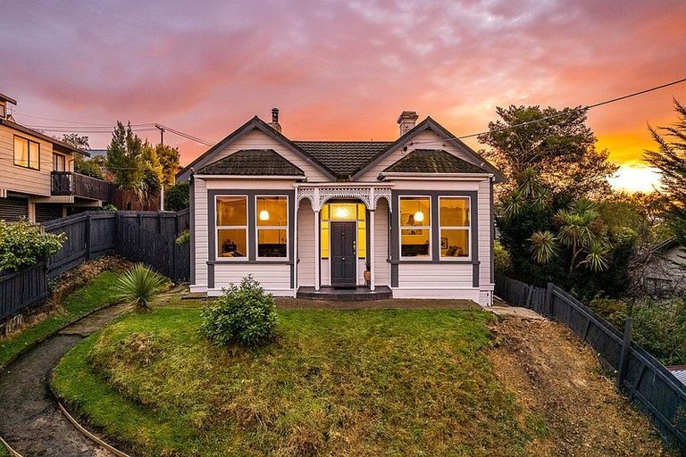 Photo of property in 63 Lawrence Street, Mornington, Dunedin, 9011