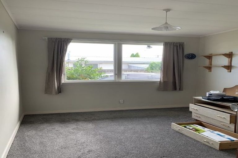 Photo of property in 185 Avonhead Road, Avonhead, Christchurch, 8042