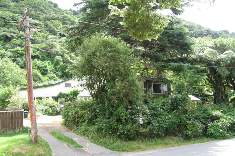 Photo of property in 14 Bridge Road, Birchville, Upper Hutt, 5018