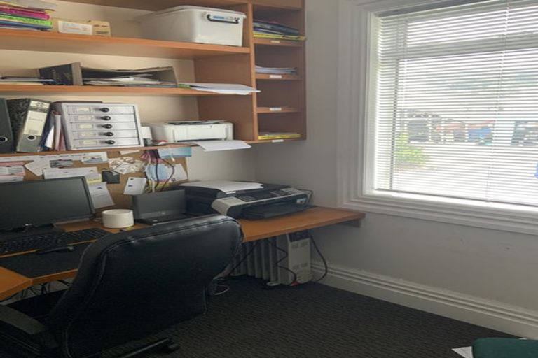 Photo of property in 35 Humber Street, Island Bay, Wellington, 6023