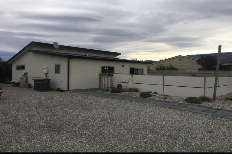 Photo of property in 36 Missy Crescent, Mount Pisa, Cromwell, 9383