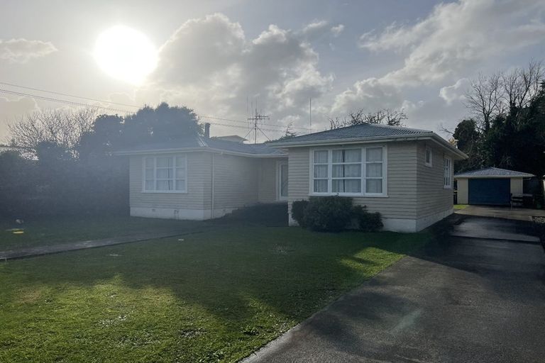 Photo of property in 10 Hulke Street, Foxton, 4814