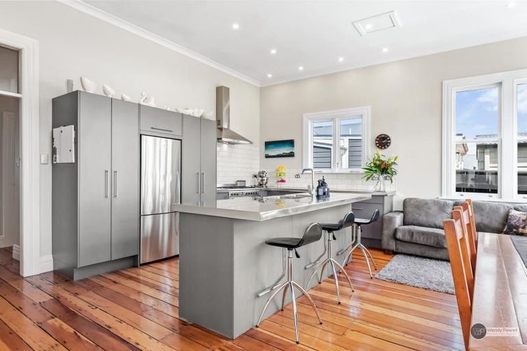 Photo of property in 19 Bay Street, Petone, Lower Hutt, 5012