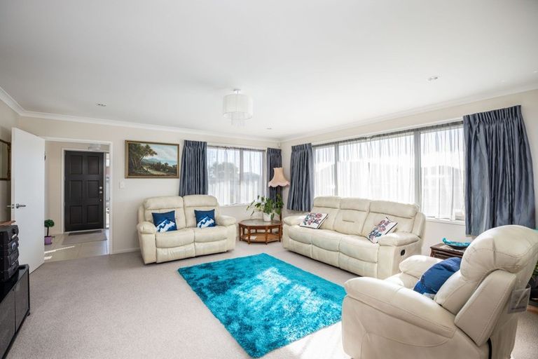 Photo of property in 1 Honeyfield Drive, Whalers Gate, New Plymouth, 4310