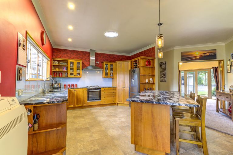 Photo of property in 2285 Kakaramea Road, Whatawhata, Hamilton, 3290