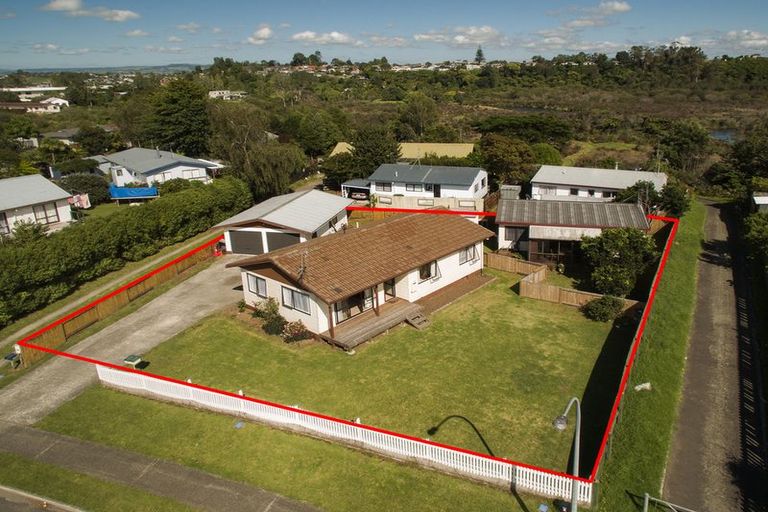 Photo of property in 154 Windermere Drive, Poike, Tauranga, 3112