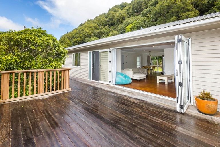 Photo of property in 22 Bridge Road, Birchville, Upper Hutt, 5018