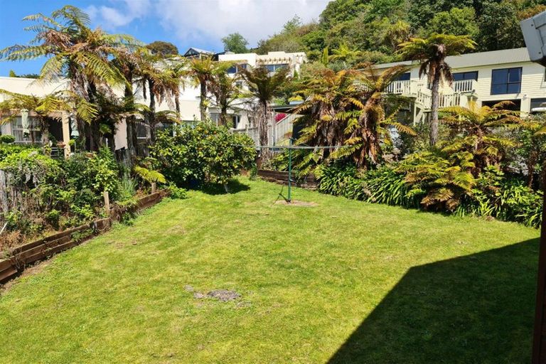 Photo of property in 27 Shera Street, Acacia Bay, Taupo, 3330