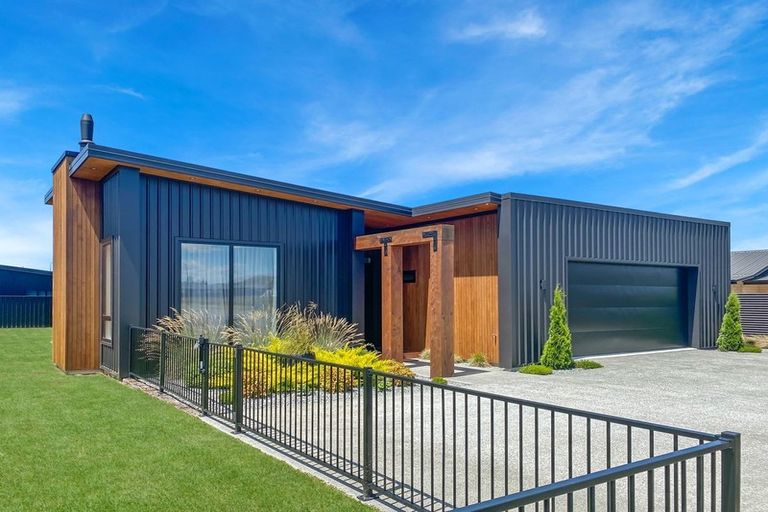 Photo of property in 3 Grandvue Drive, Twizel, 7901