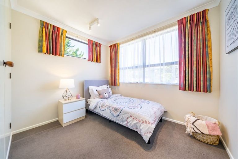 Photo of property in 6 Seattle Grove, Totara Park, Upper Hutt, 5018