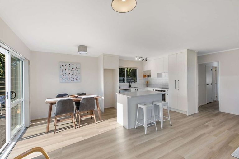 Photo of property in 48 Hamilton Drive, Waiuku, 2123