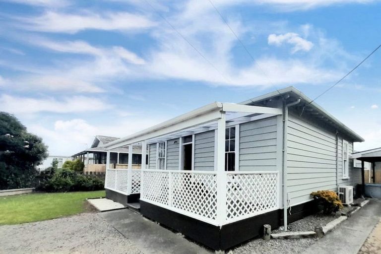Photo of property in 13 Carlisle Street, Milson, Palmerston North, 4414