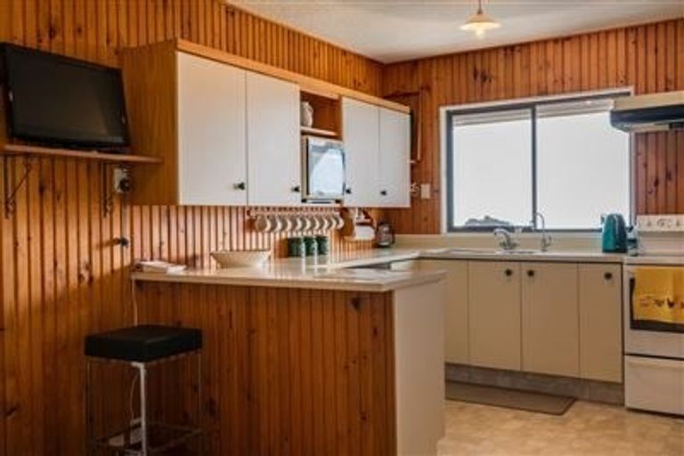 Photo of property in 10 Moana Terrace, Snells Beach, 0920