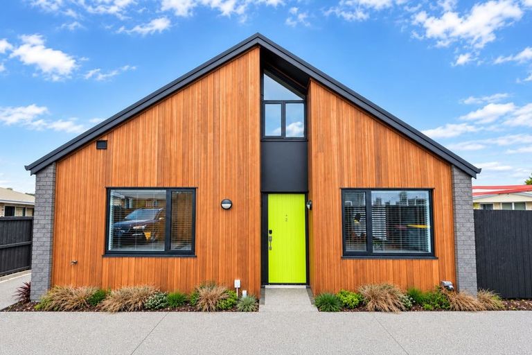 Photo of property in 2/116 Champion Street, Edgeware, Christchurch, 8013