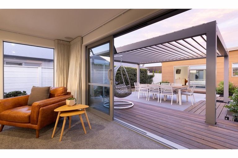 Photo of property in 19 Awatira Drive, Papamoa Beach, Papamoa, 3118