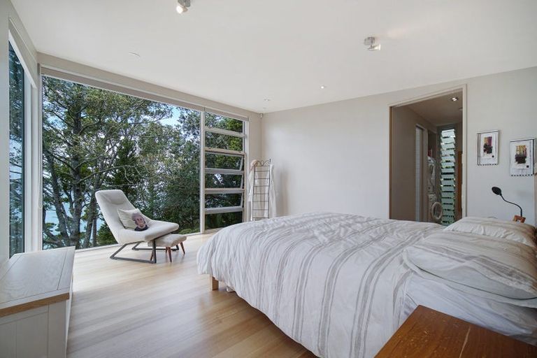 Photo of property in 50 Paturoa Road, Titirangi, Auckland, 0604