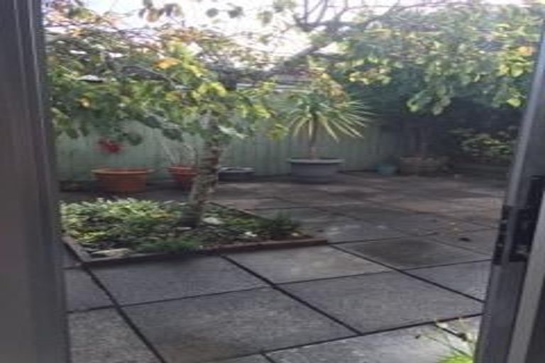 Photo of property in 3/58 Wellington Street, Howick, Auckland, 2014