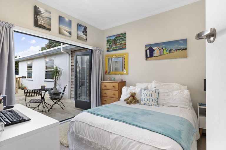 Photo of property in 55 Marine Parade, Paraparaumu Beach, Paraparaumu, 5032