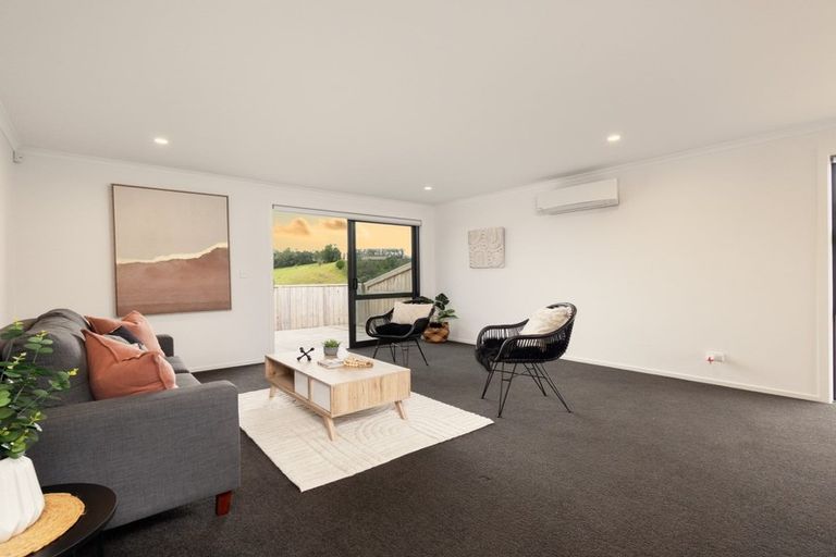 Photo of property in 50b Puhirake Crescent, Pyes Pa, Tauranga, 3112