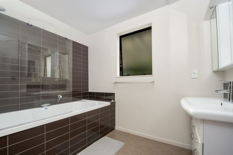 Photo of property in 78 Moana View Road, Waikawa, Picton, 7220