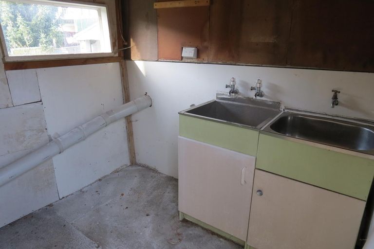 Photo of property in 6 Sutter Street, Seaview, Timaru, 7910