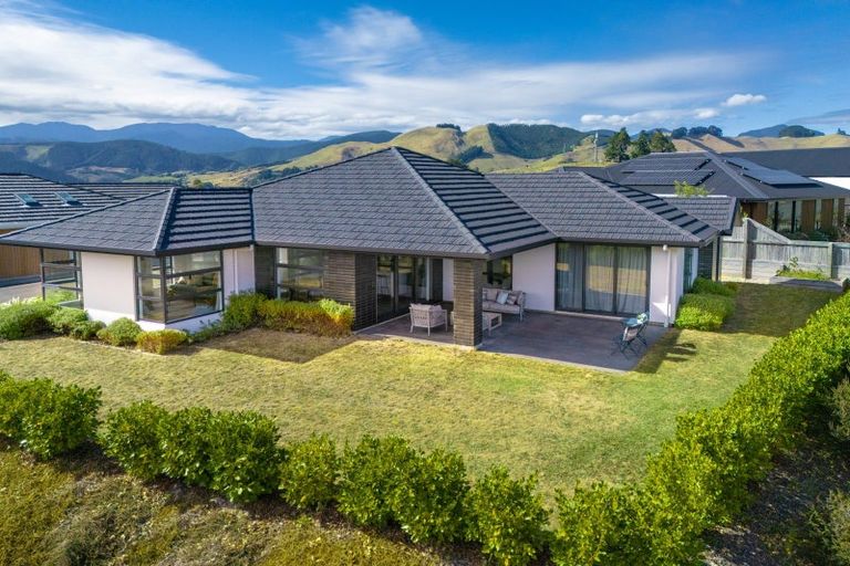 Photo of property in 43 Katania Heights, Brightwater, 7022