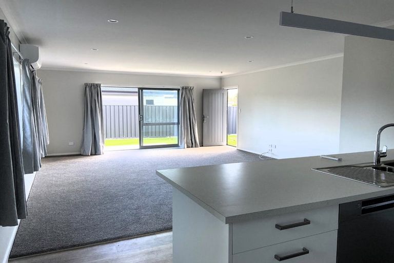 Photo of property in 18 Guy Street, Waipawa, 4210