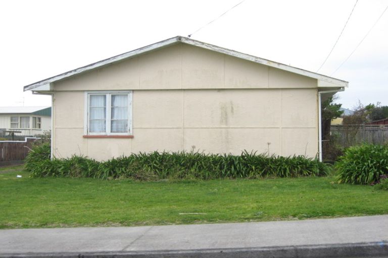 Photo of property in 5 Pitcairn Street, Oakura, 4314