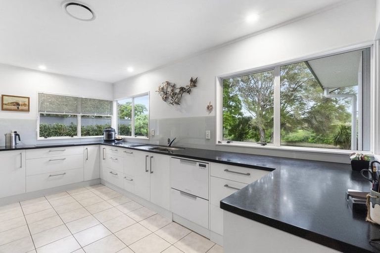 Photo of property in 12 Sycamore Place, Pukete, Hamilton, 3200