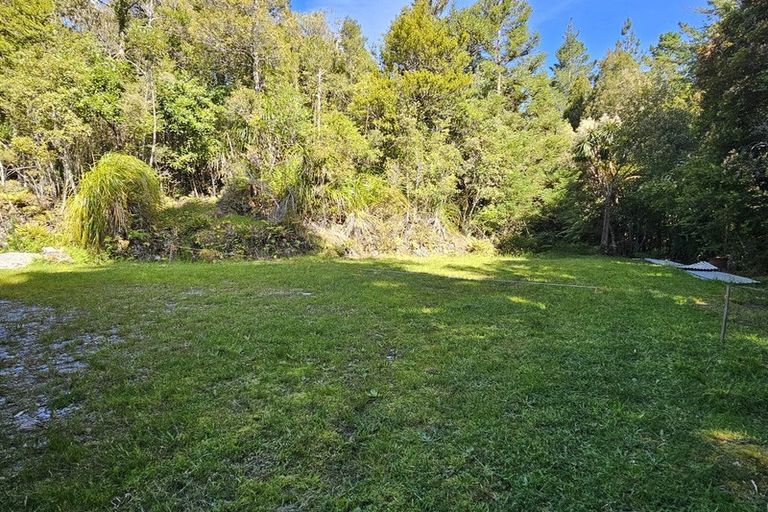 Photo of property in 215 Clifton Road, Kaiata, Greymouth, 7805