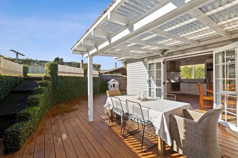 Photo of property in 17a Whakawhiti Street, Marfell, New Plymouth, 4310