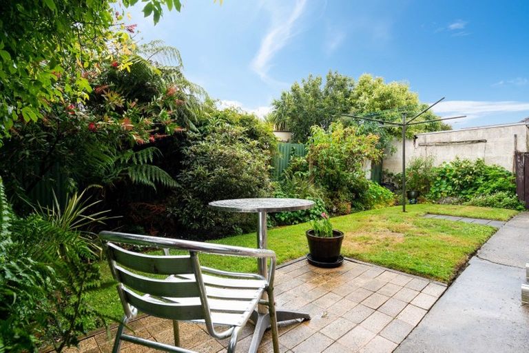 Photo of property in 74 Fingall Street, South Dunedin, Dunedin, 9012