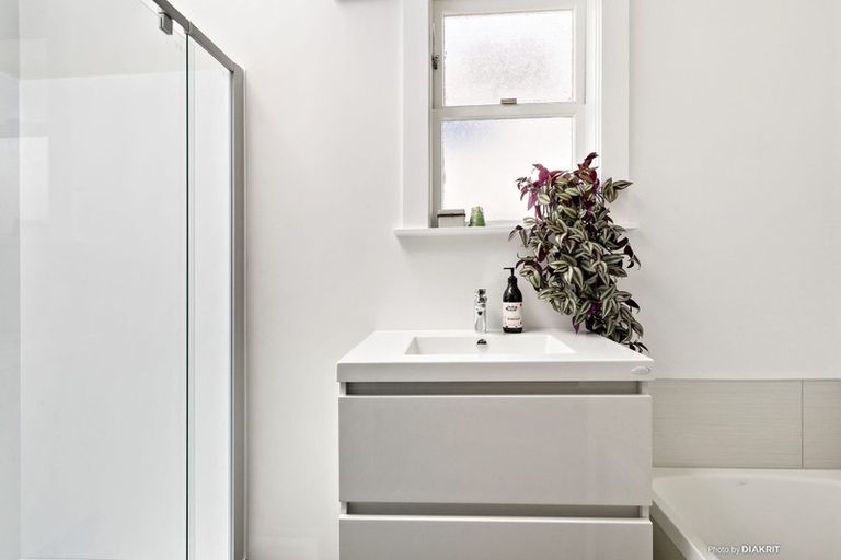 Photo of property in 163a Totara Road, Miramar, Wellington, 6022