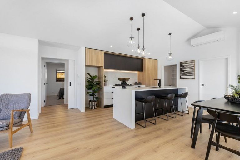 Photo of property in 82 Muster Road, Jacks Point, 9371