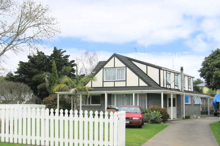 Photo of property in 90 Sherwood Street, Bellevue, Tauranga, 3110