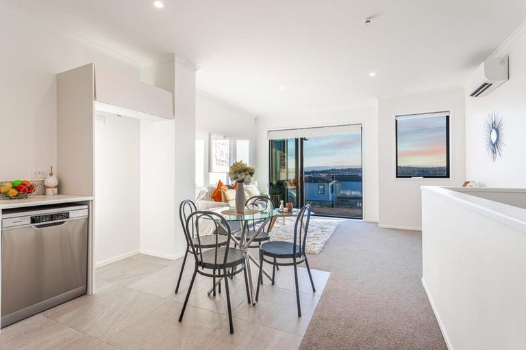 Photo of property in 22/1 Scott Road, Hobsonville, Auckland, 0616