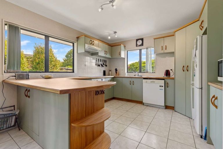 Photo of property in 9 Duggan Drive, Owhata, Rotorua, 3010
