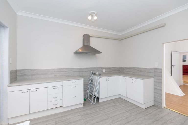 Photo of property in 72 Forest Lake Road, Forest Lake, Hamilton, 3200